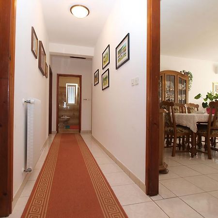 Apartment Luisa 1437 Peruski ภายนอก รูปภาพ