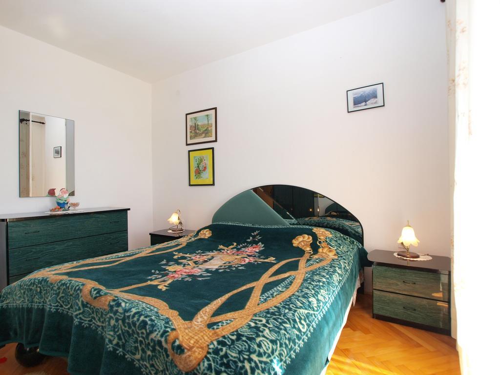 Apartment Luisa 1437 Peruski ภายนอก รูปภาพ