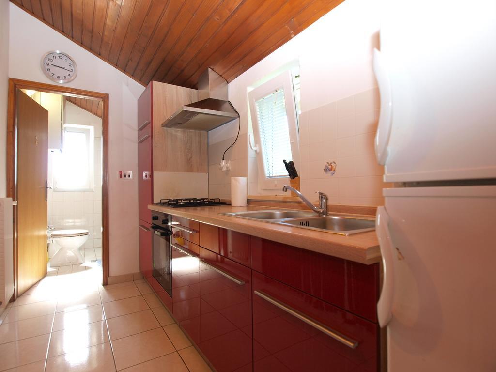 Apartment Luisa 1437 Peruski ภายนอก รูปภาพ