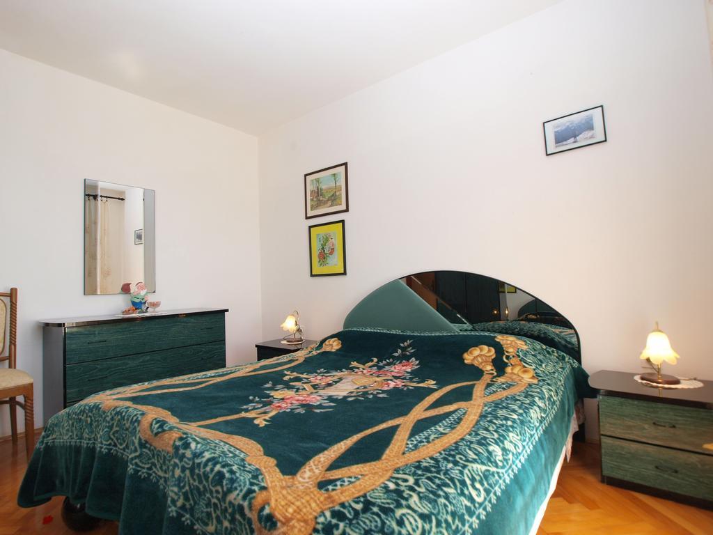 Apartment Luisa 1437 Peruski ภายนอก รูปภาพ