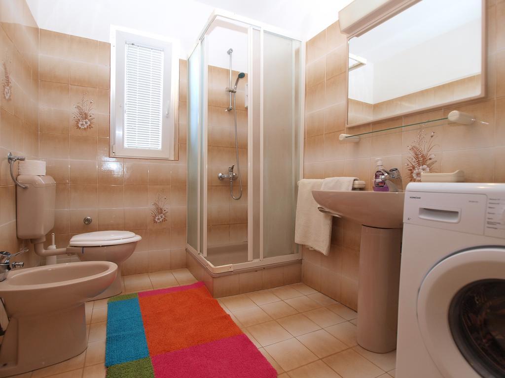 Apartment Luisa 1437 Peruski ภายนอก รูปภาพ