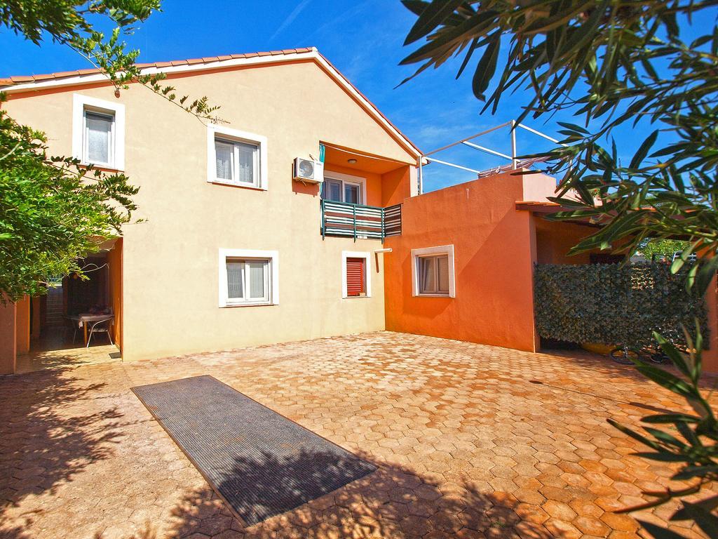 Apartment Luisa 1437 Peruski ภายนอก รูปภาพ